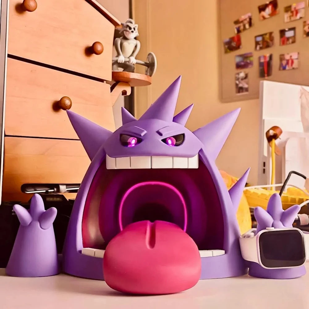 Gengar Pokémon Gigantamax Wireless Charger: A Fusion of Technology and Fandom