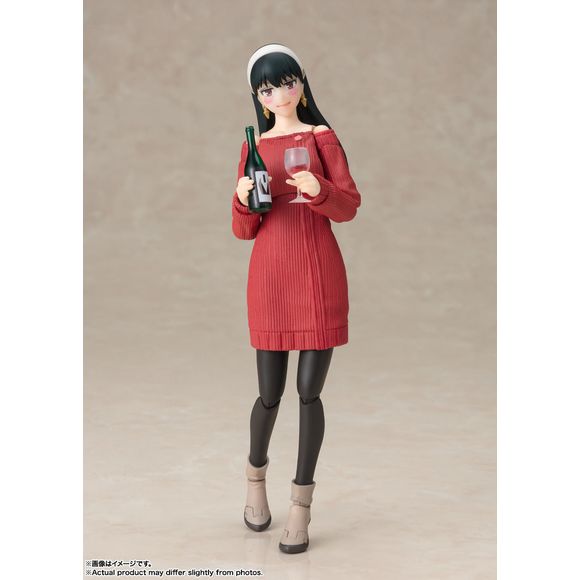 Bandai Tamashii Spy Family S.H. Figuarts Yor Forger -Mother of the Forger Family- Action Figure