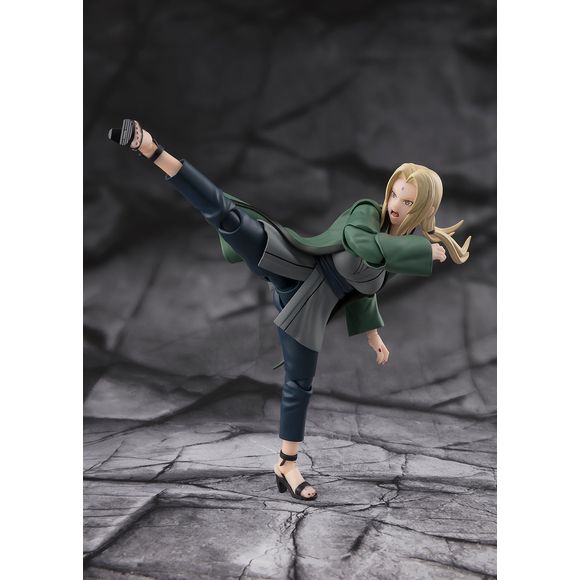 Bandai Naruto S.H.Figuarts Tsunade -The Legendary Medical Ninja- Action Figure