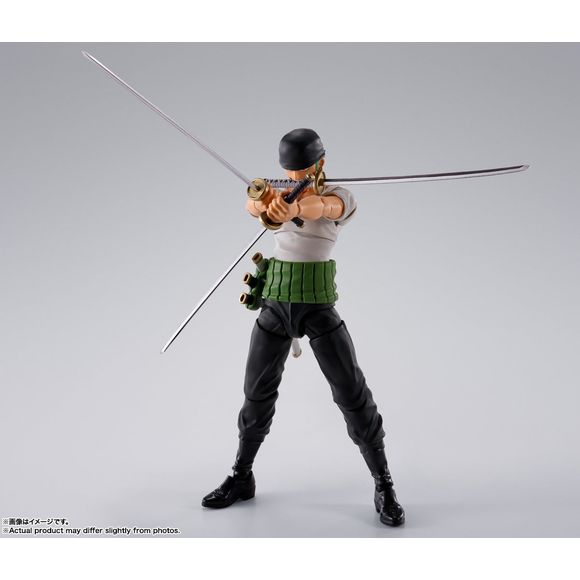 Bandai Tamashii Nations One Piece S.H.Figuarts Roronoa Zoro -Romance Dawn- Action Figure