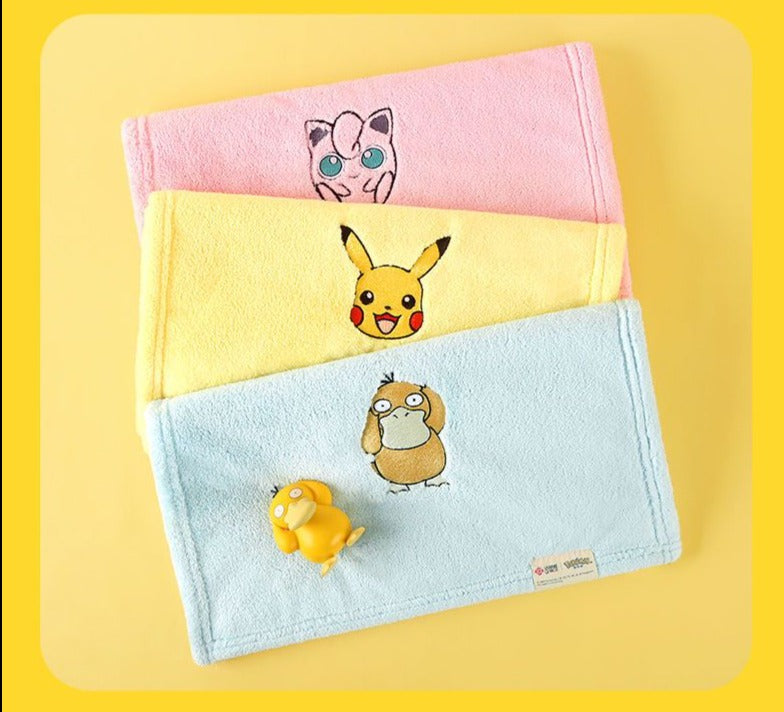 Bath towels with Pokemon Pikachu and other motifs