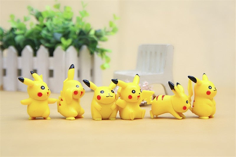 6 Pikachu PVC Pokeball figures (about 4 cm)