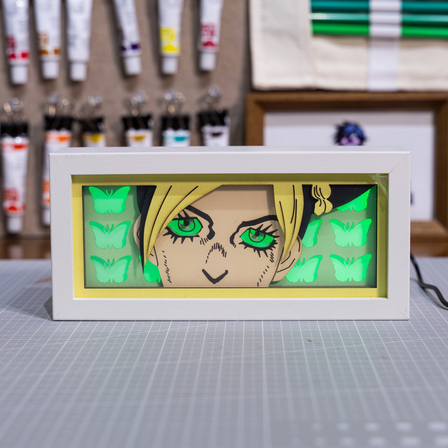 JoJo's  Lightbox