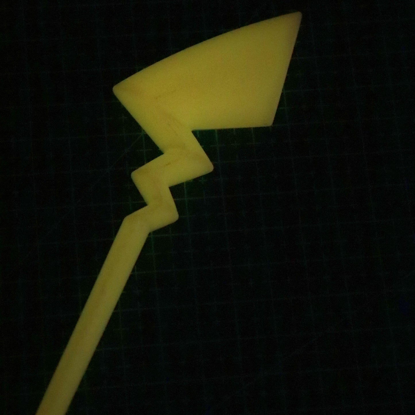 Pikachu Glow-in-the-dark hairpin