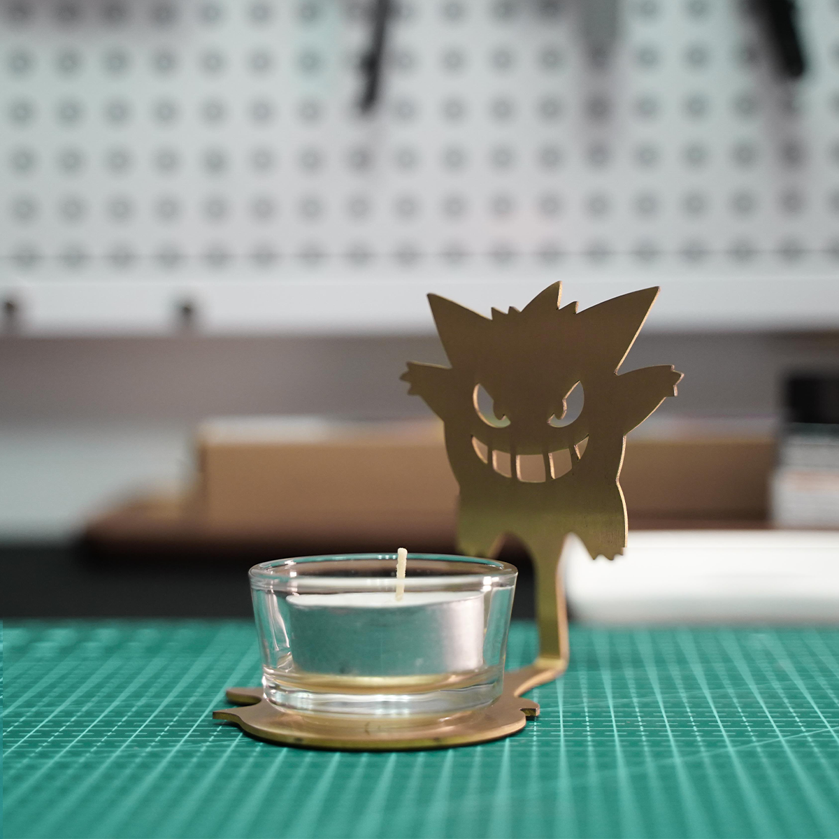 Gengar&Pikachu Wooden  projection candlestick