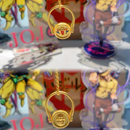 JOJO: Wearing a double-sided stone gargoyle ring and pendant on both sides