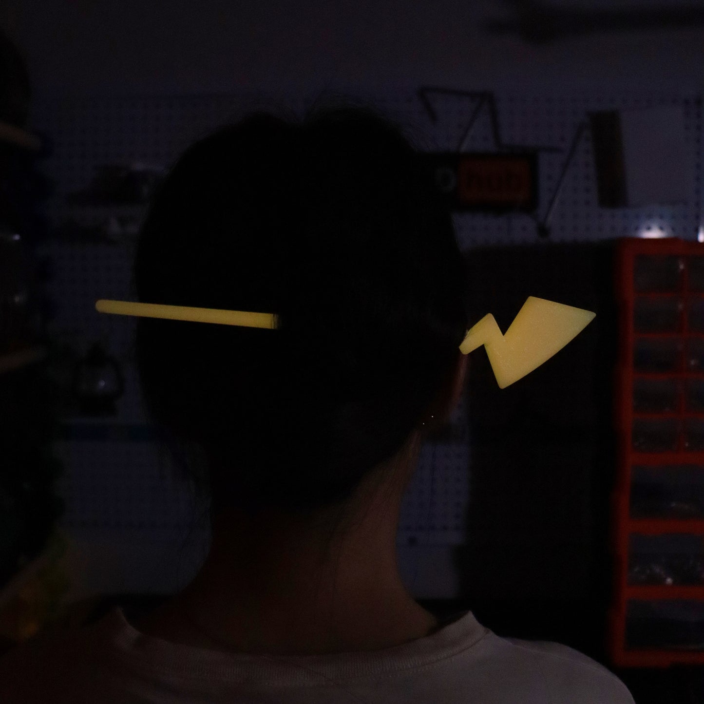 Pikachu Glow-in-the-dark hairpin