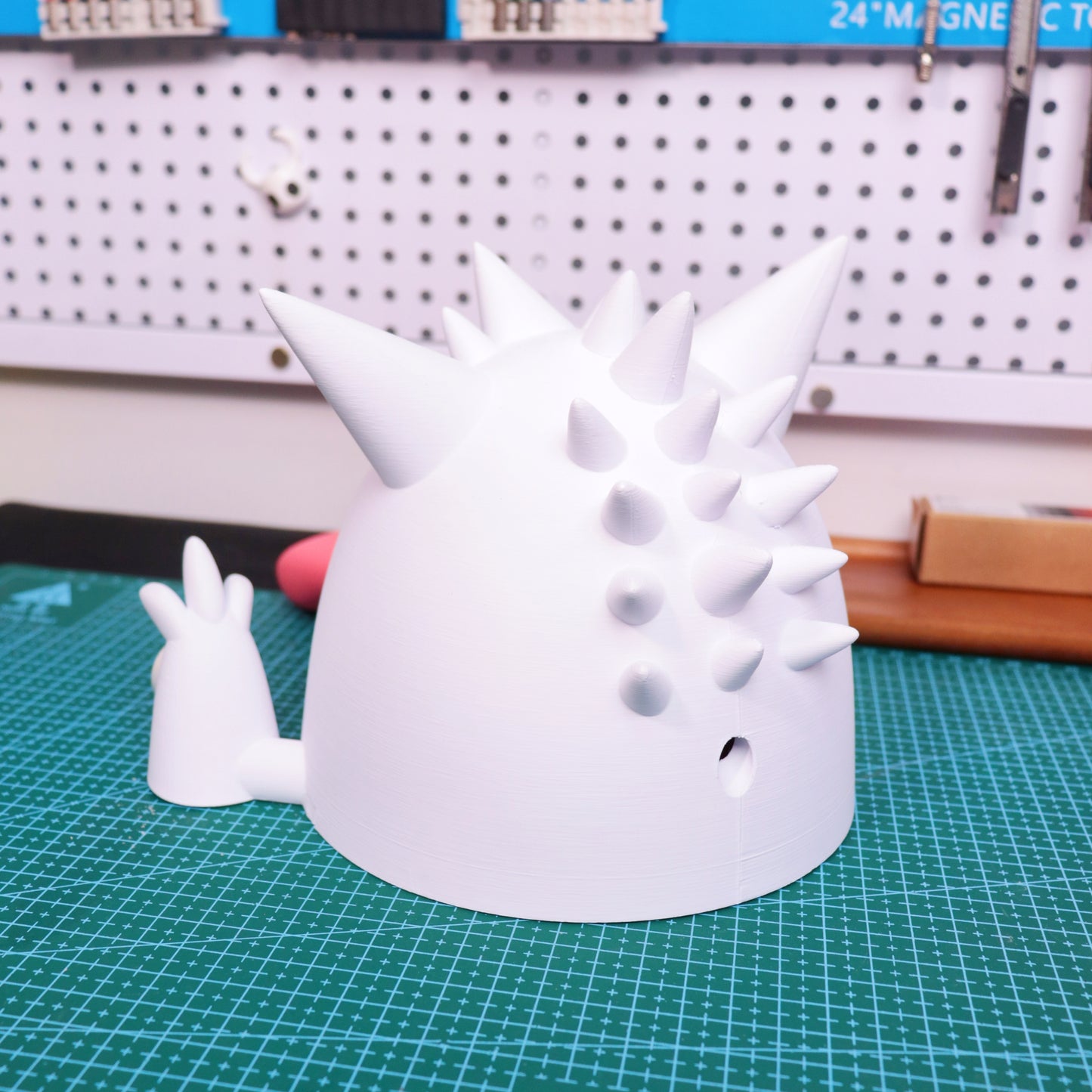 Gigantamax Gengar wireless charger