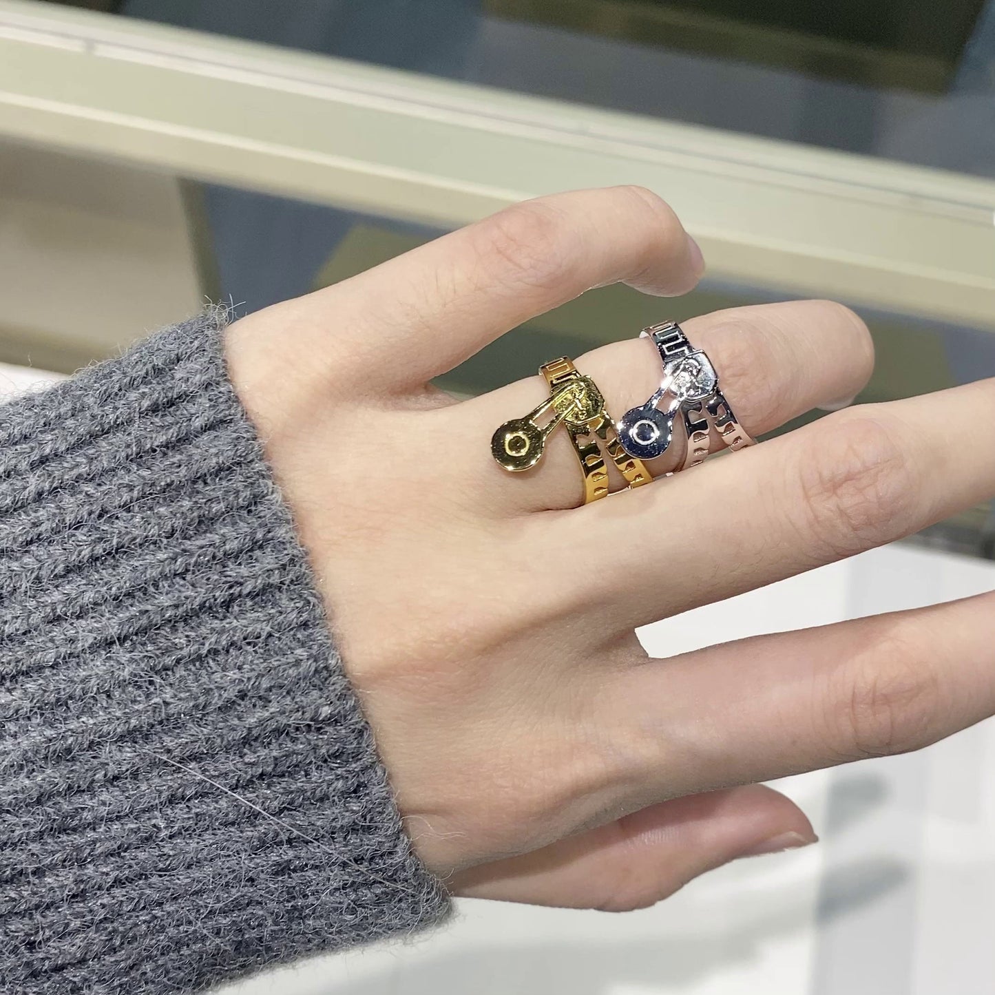 JOJO‘s 925 Silver Gold-Plated Original Design Zipper Ring