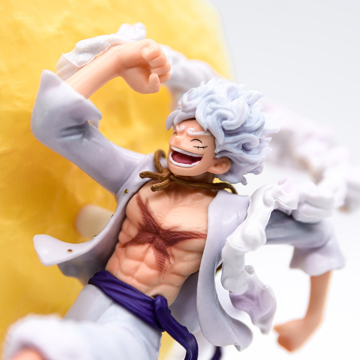 One Piece Figure - Luffy Gear 5 Moon LED