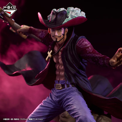 Figurine One Piece - Dracule Mihawk Ichiban Kuji The Genealogy of Warrior Spirit