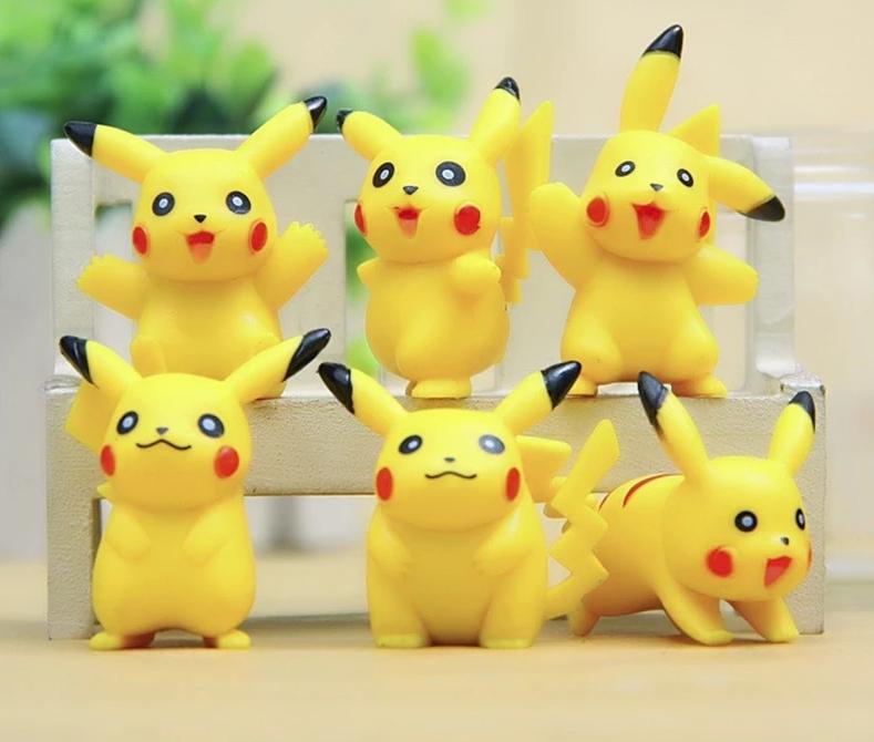 6 Pikachu PVC Pokeball figures (about 4 cm)